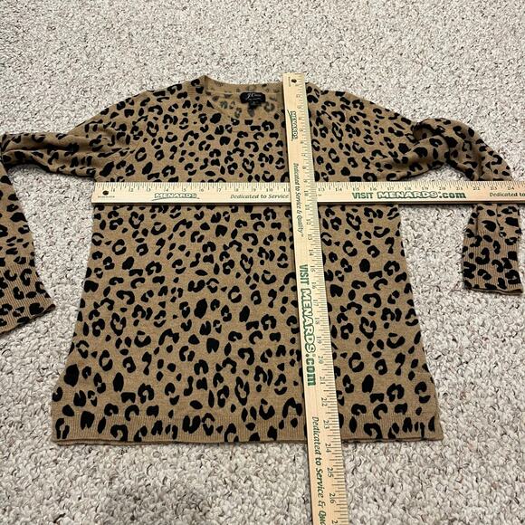 J Crew 100% Cashmere Leopard Print Sweater Sz S Preppy Quiet Luxury Animal - Picture 7 of 7